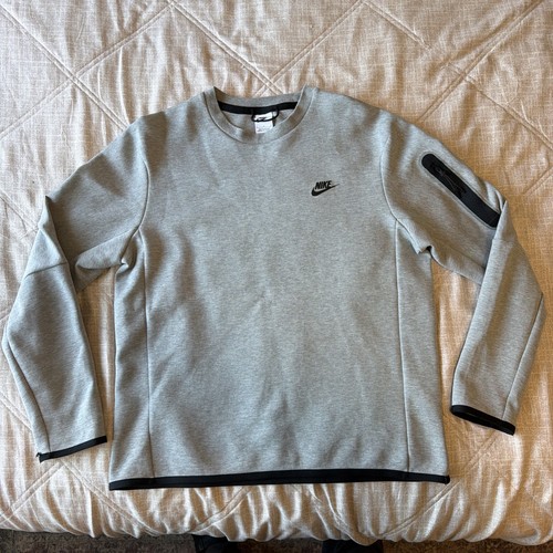 Nike tech gray crewneck - nike,